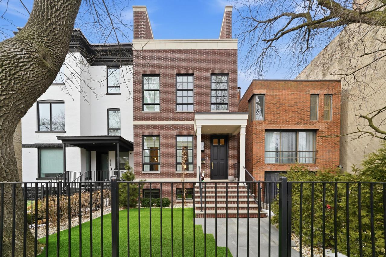 2674 N Burling St., Chicago, IL 60614
