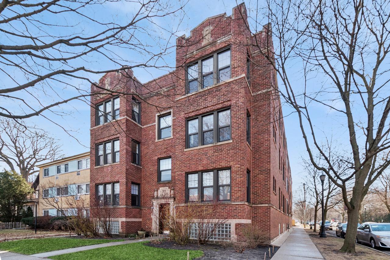 834 Seward St. #2, Evanston, IL 60202