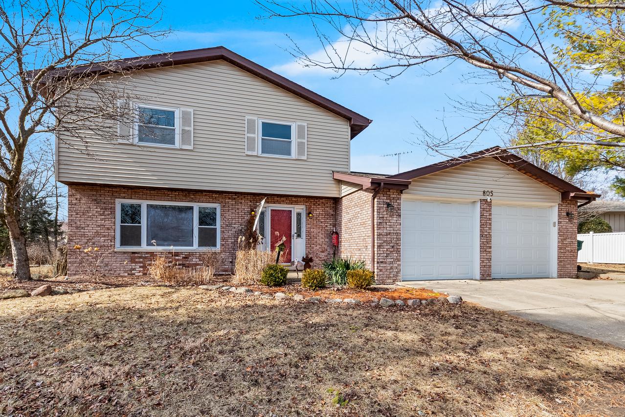 805 S Raven Rd., Shorewood, IL 60404