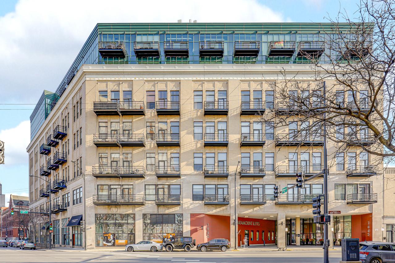 1645 W Ogden Ave. #429, Chicago, IL 60612