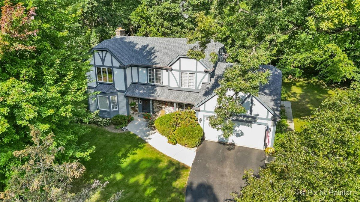 5N490 Hidden Springs Dr., St. Charles, IL 60175