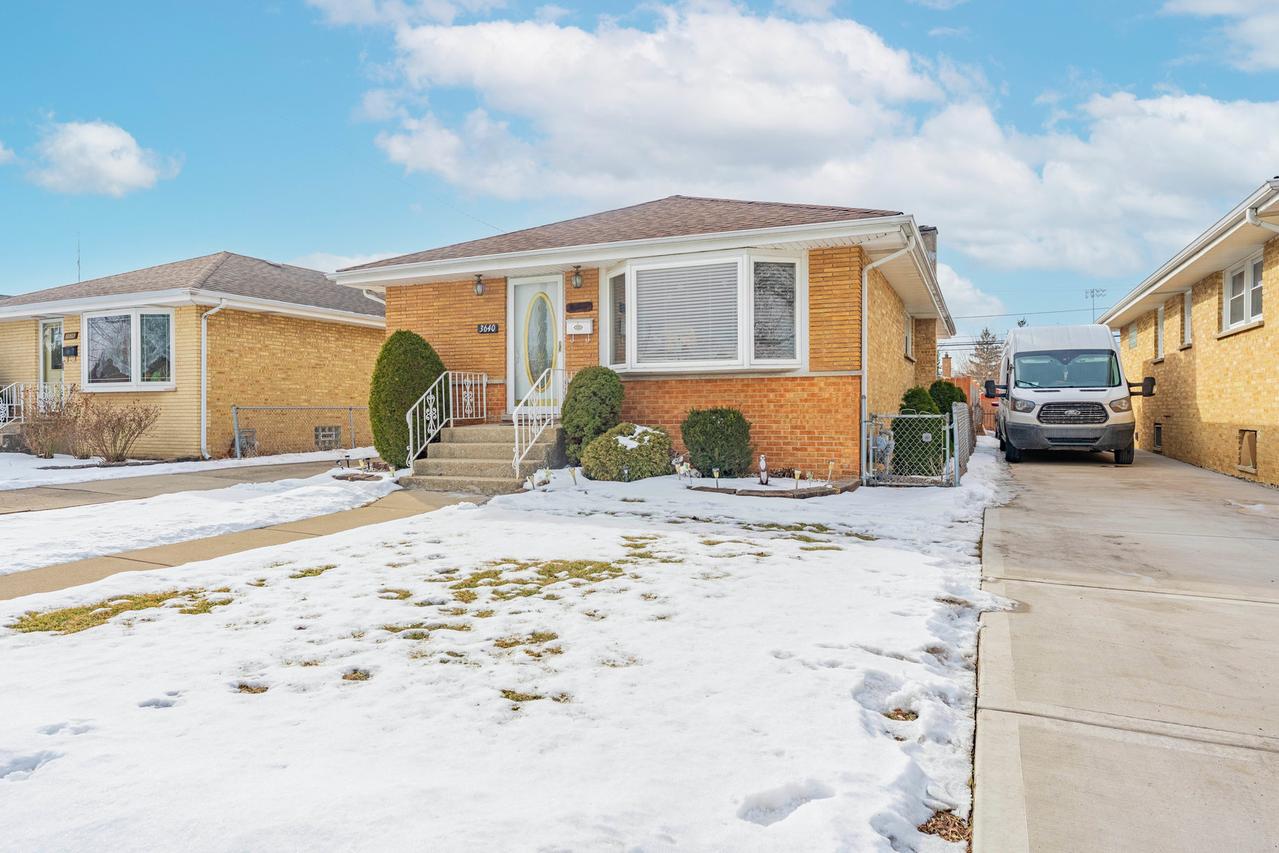 3640 Hawthorne St., Franklin Park, IL 60131