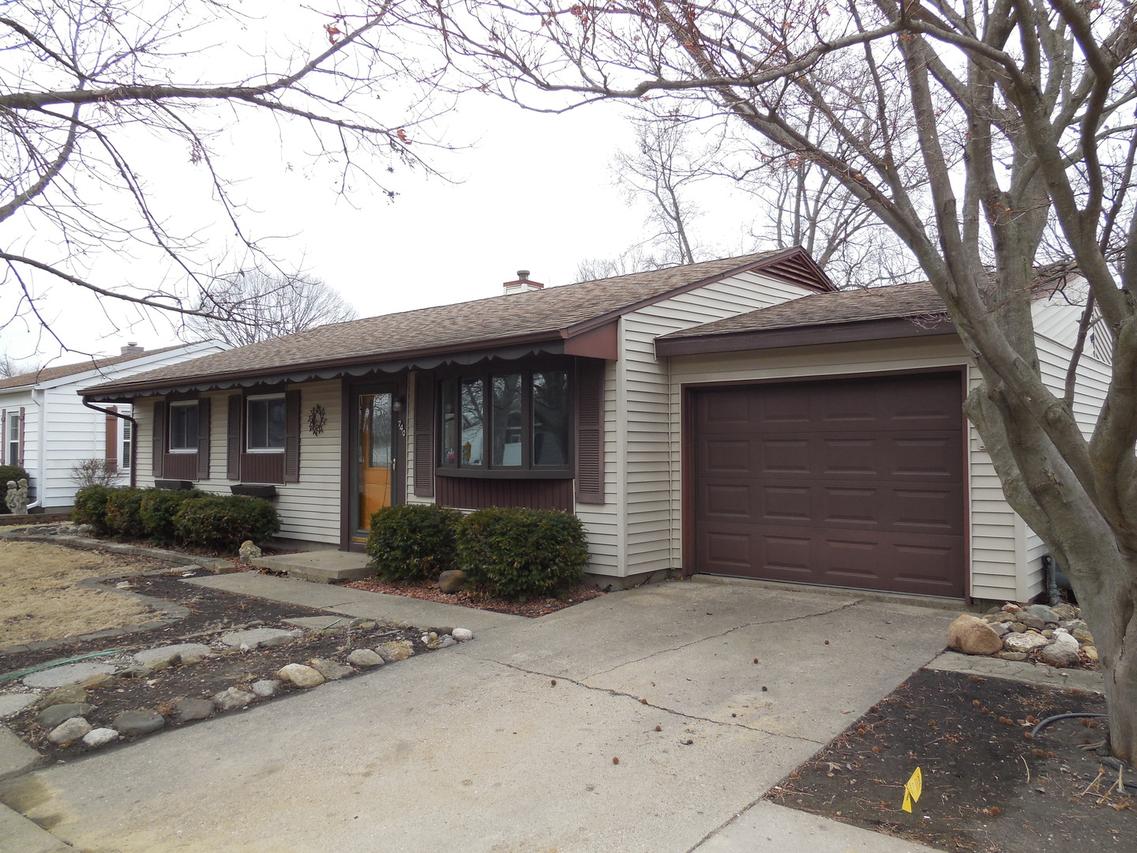 740 Hiawatha Dr., Ottawa, IL 61350
