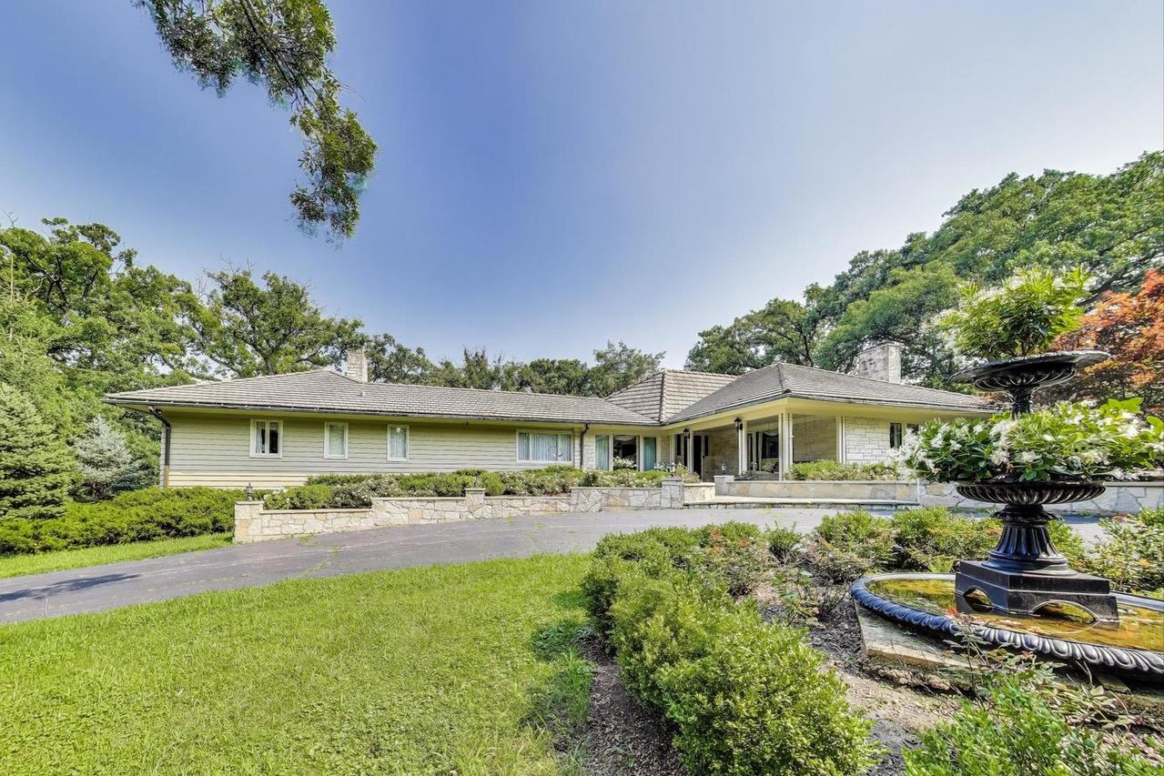 6500 Shady Ln., Burr Ridge, IL 60527