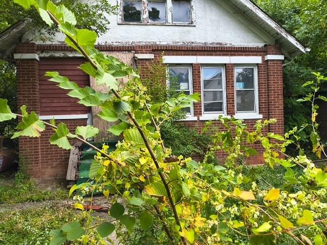 15727 Turlington Ave., Harvey, IL 60426