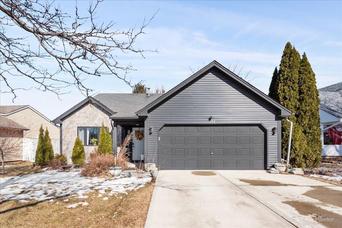 1182 Concord Dr., Elgin, IL 60120