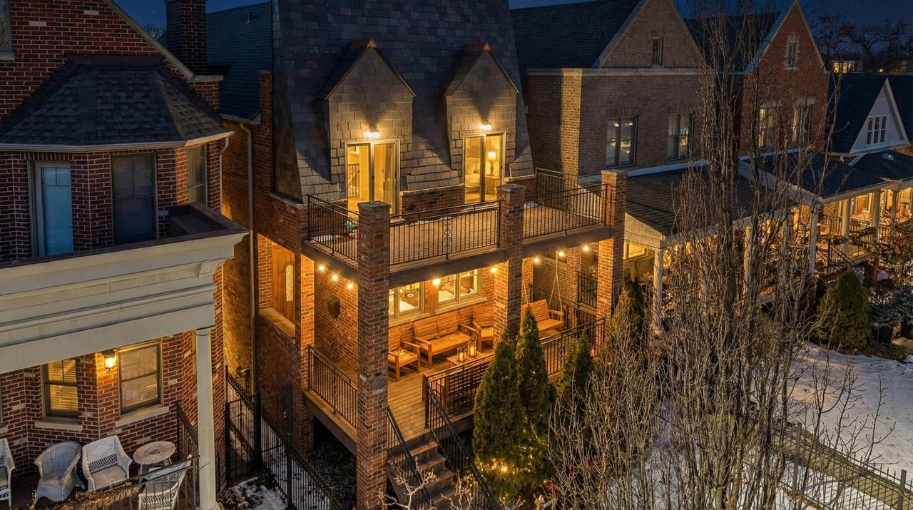 5038 N Ravenswood Ave., Chicago, IL 60640