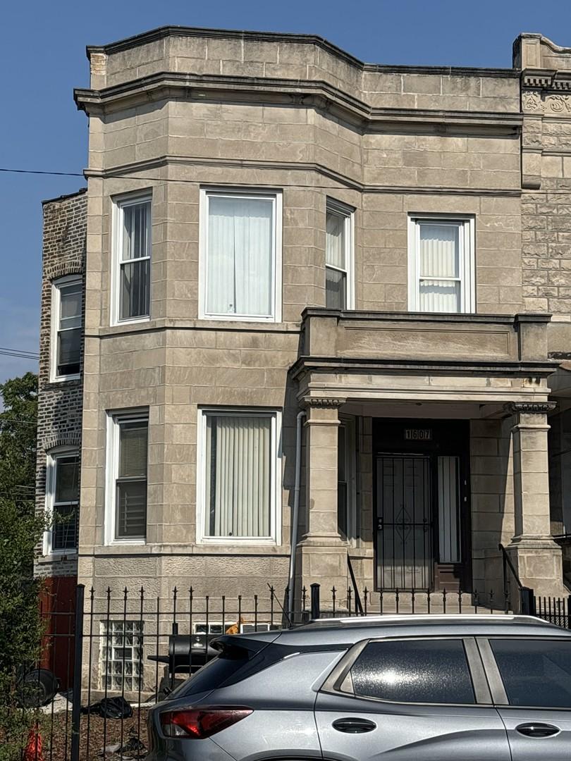 1607 S Sawyer Ave., Chicago, IL 60623
