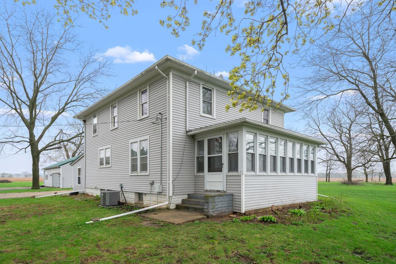 4799 Center Rd., Rochelle, IL 61068