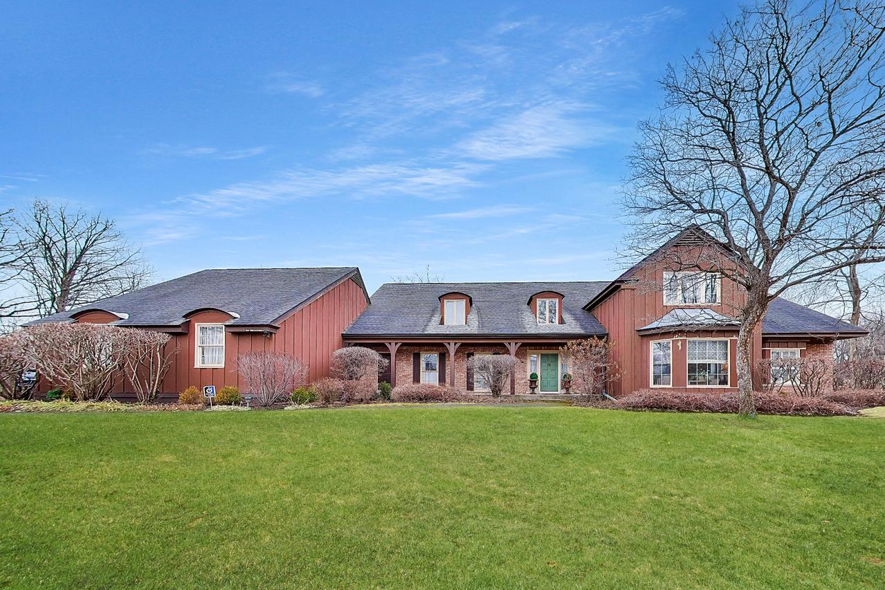 1135 Buttonwood Ln., Northbrook, IL 60062