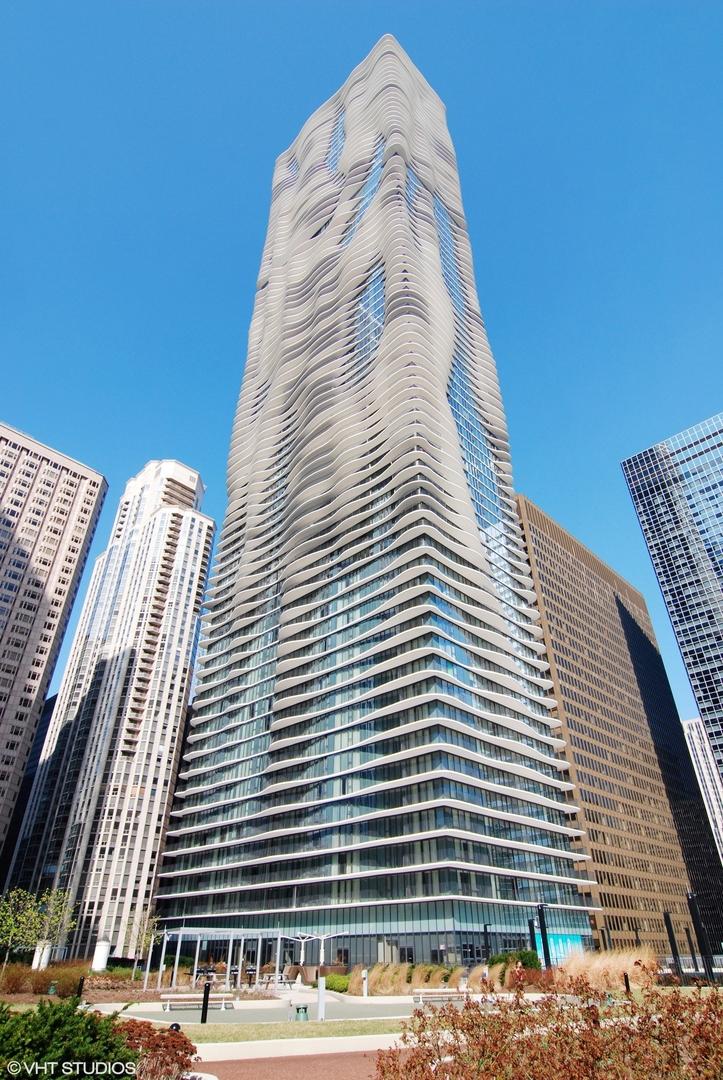 225 N Columbus Dr. #6006, Chicago, IL 60601