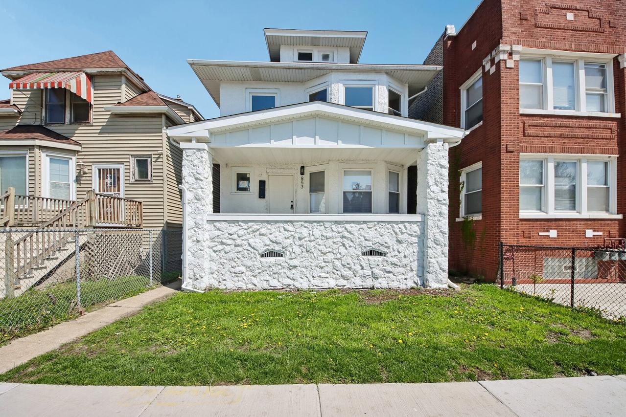 853 N Laramie Ave., Chicago, IL 60651