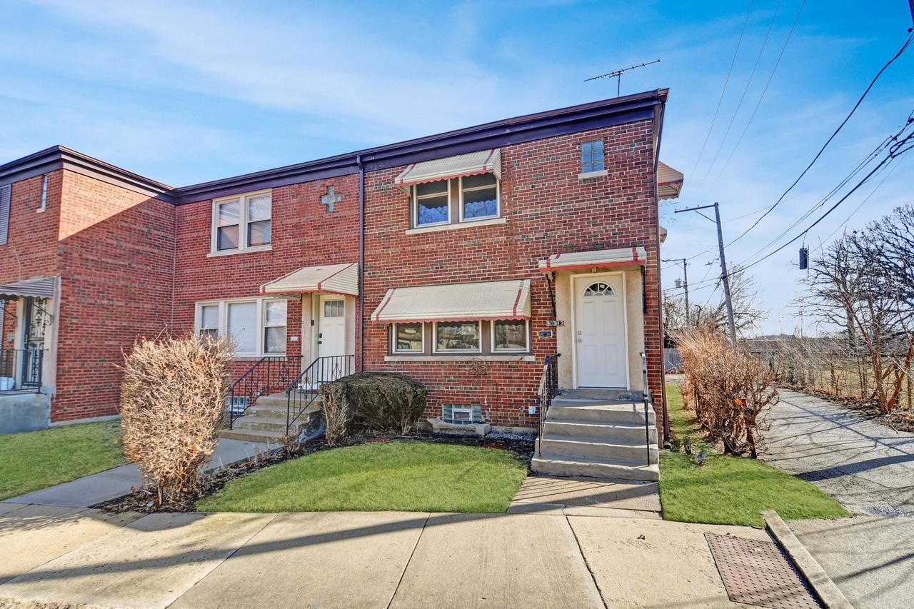 10313 S Church St., Chicago, IL 60643