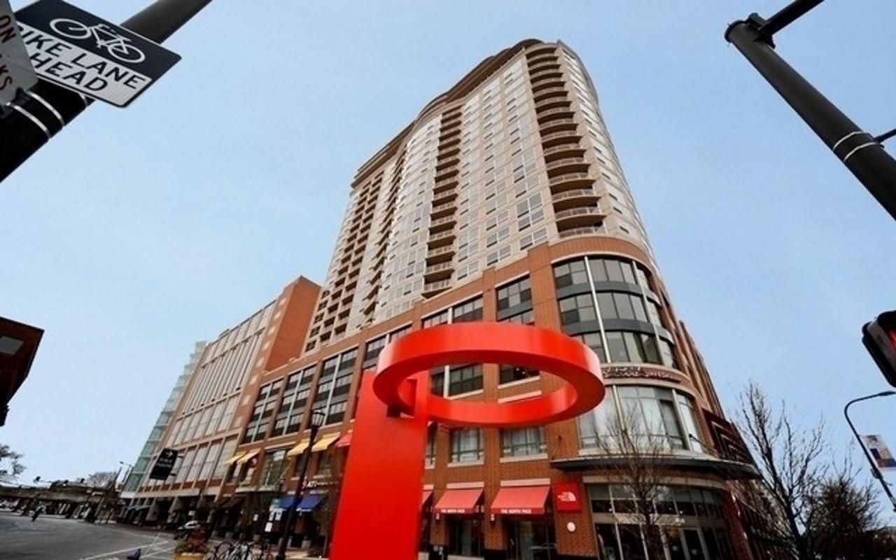 807 Davis St. #2011, Evanston, IL 60201