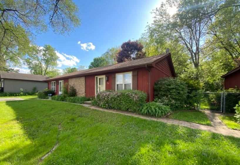505 Woodland Ave., Wauconda, IL 60084