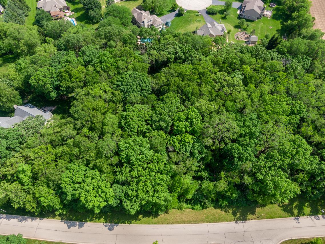 1715 Cedar Ln., Spring Grove, IL 60081