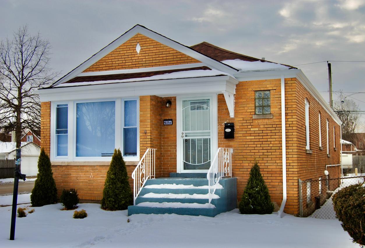 10356 S Green St., Chicago, IL 60643