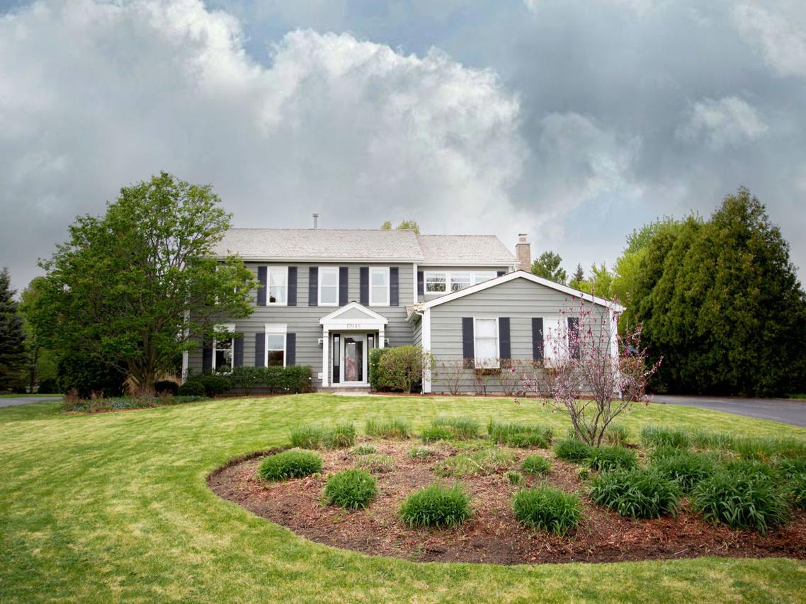 17945 W Pond Ridge Cir., Gurnee, IL 60031