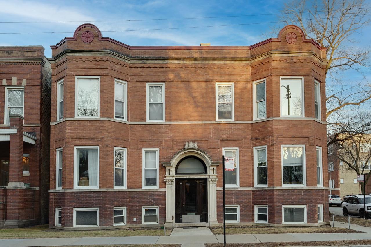 2701 N Sacramento Ave., Chicago, IL 60647
