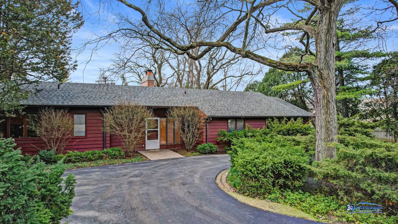 2645 Lake Ave., Wilmette, IL 60091