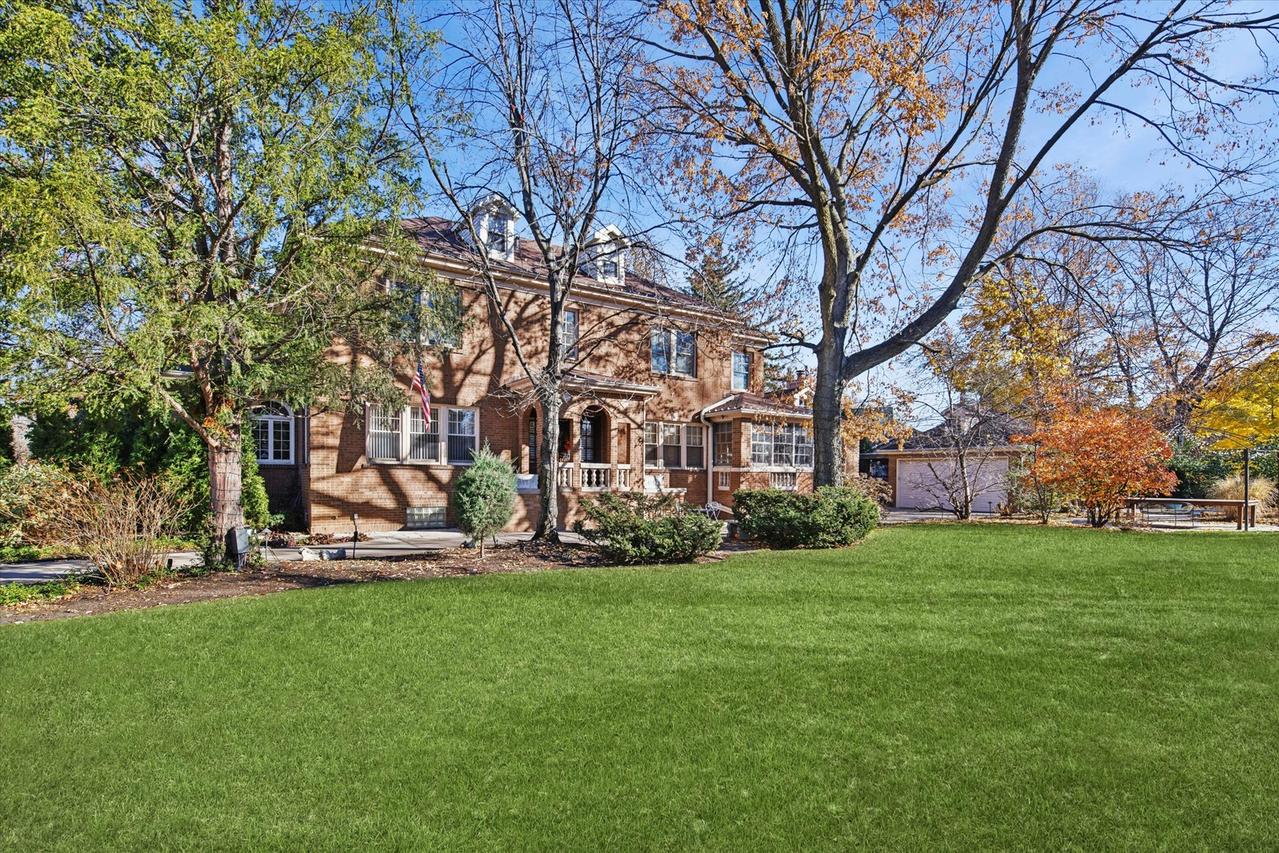 5873 N Forest Glen Ave., Chicago, IL 60646