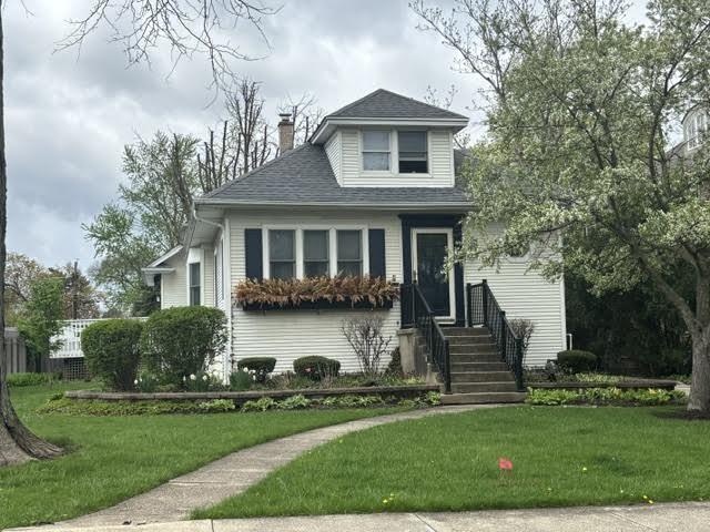 200 N Geneva Ave., Elmhurst, IL 60126