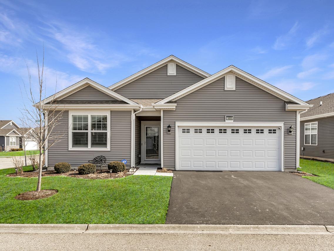 1655 Windsor Rd., Pingree Grove, IL 60140