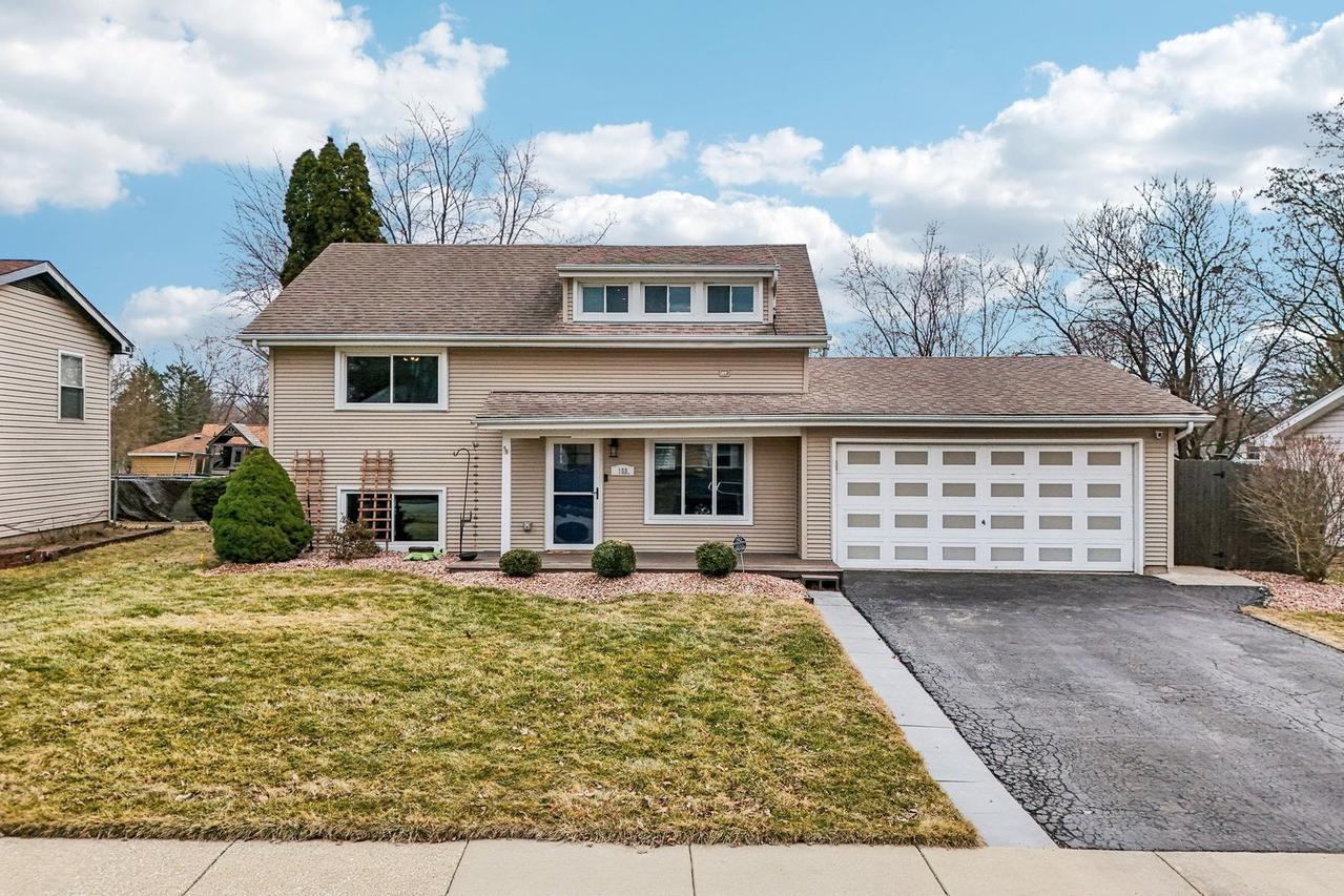 108 Davis Ct., Bolingbrook, IL 60440