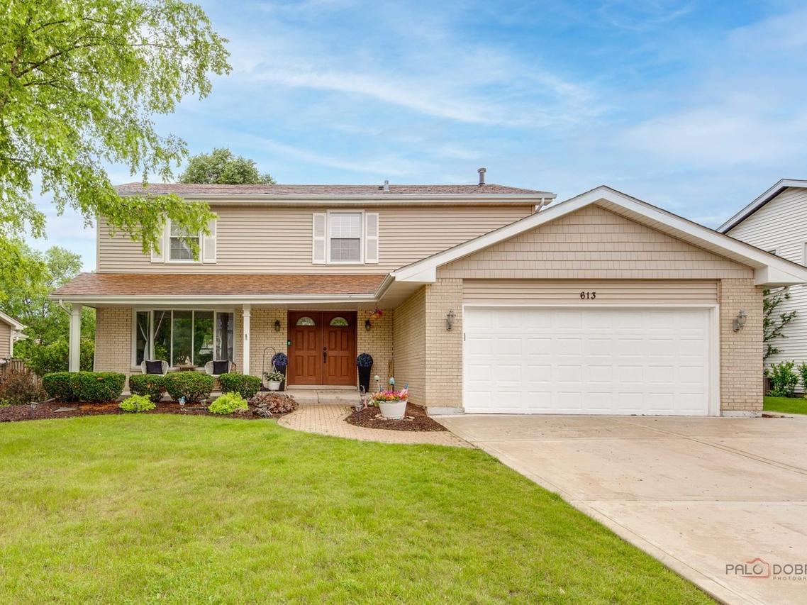 613 Thames Dr., Schaumburg, IL 60193