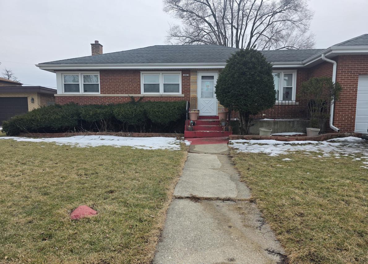 853 E 166th St., South Holland, IL 60473