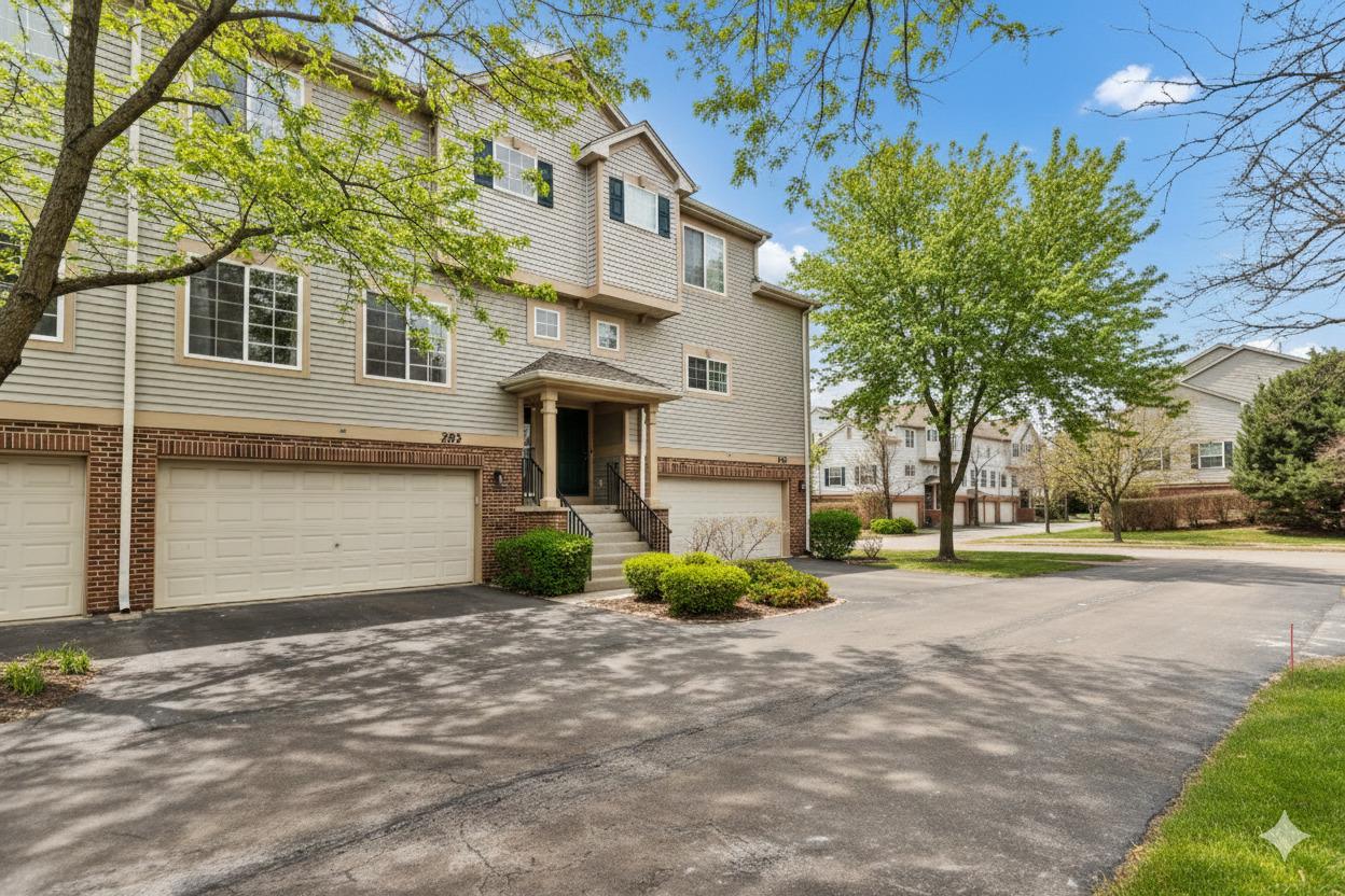 282 Monarch Dr. #24, Streamwood, IL 60107