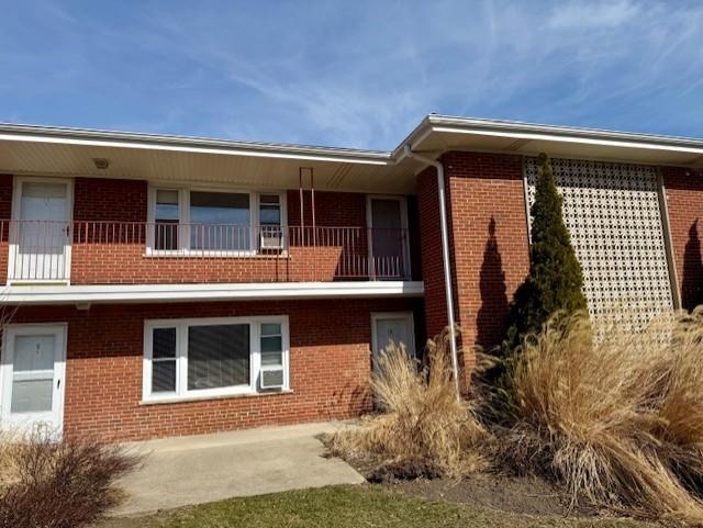 1105 Holiday Ln. #20, Des Plaines, IL 60016