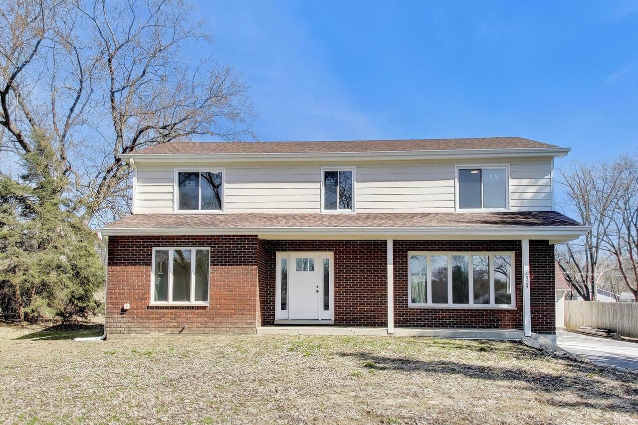 4505 Winchester Ave., Lisle, IL 60532