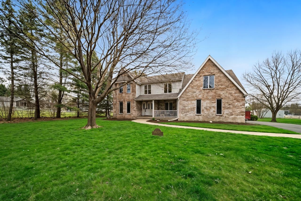 [Address Hidden by Seller], St. Charles, IL 60175