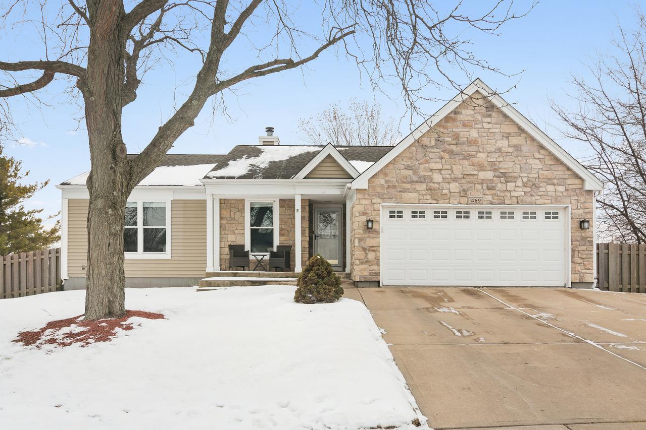 469 Pheasant Ridge Rd., Lake Zurich, IL 60047
