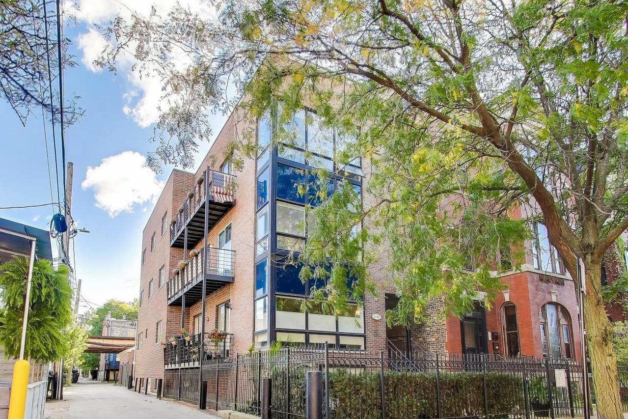 2145 N Sheffield Ave. #2, Chicago, IL 60614