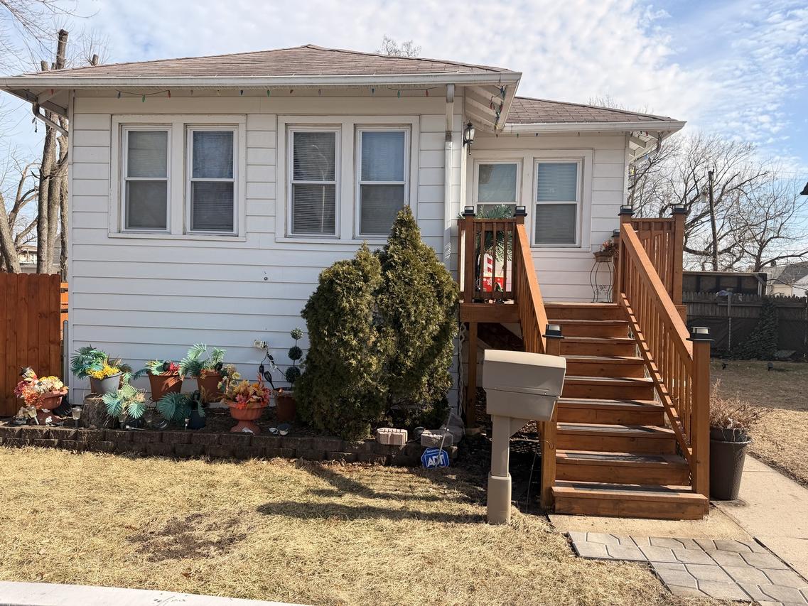 16951 Winchester Ave., Hazel Crest, IL 60429