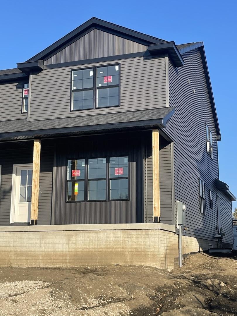 1525 Belclare Rd., Normal, IL 61761