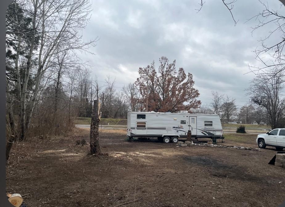 225 E Washington St., Carrier Mills, IL 62917