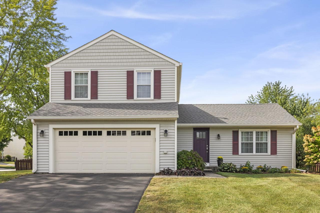 2S030 Bristol Ln., Warrenville, IL 60555