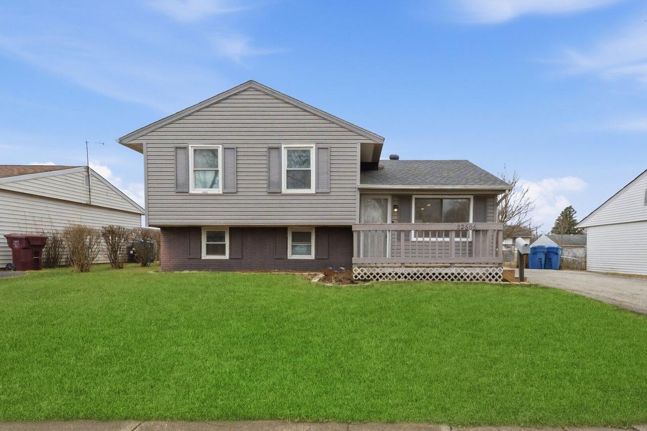 22606 Theodore Ln., Sauk Village, IL 60411