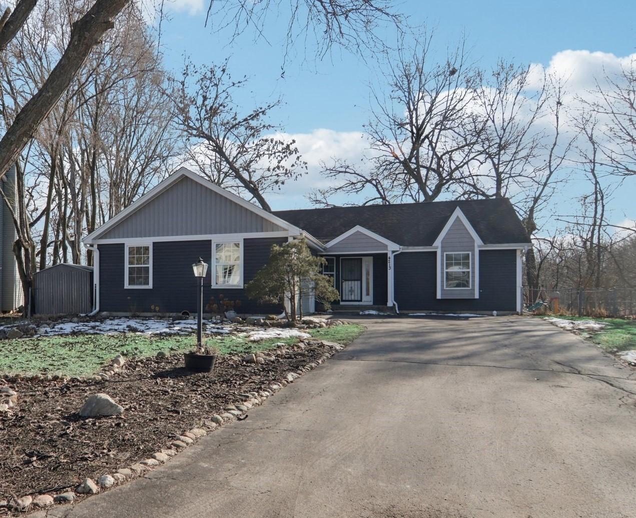 4213 Hale Ln., Island Lake, IL 60042