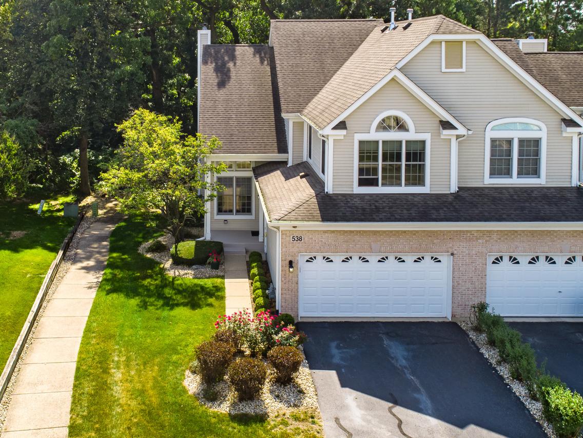 538 Harlowe Ln., Naperville, IL 60565