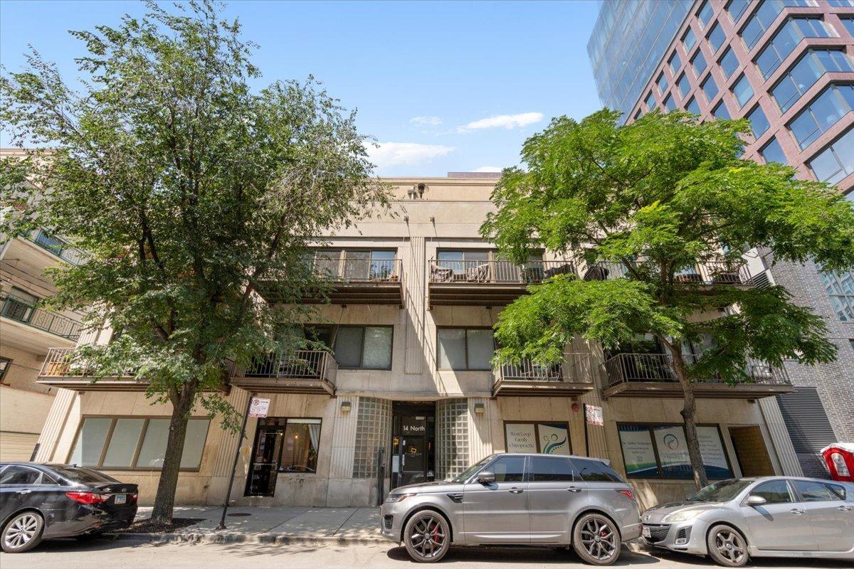 14 N Sangamon St. #201, Chicago, IL 60607