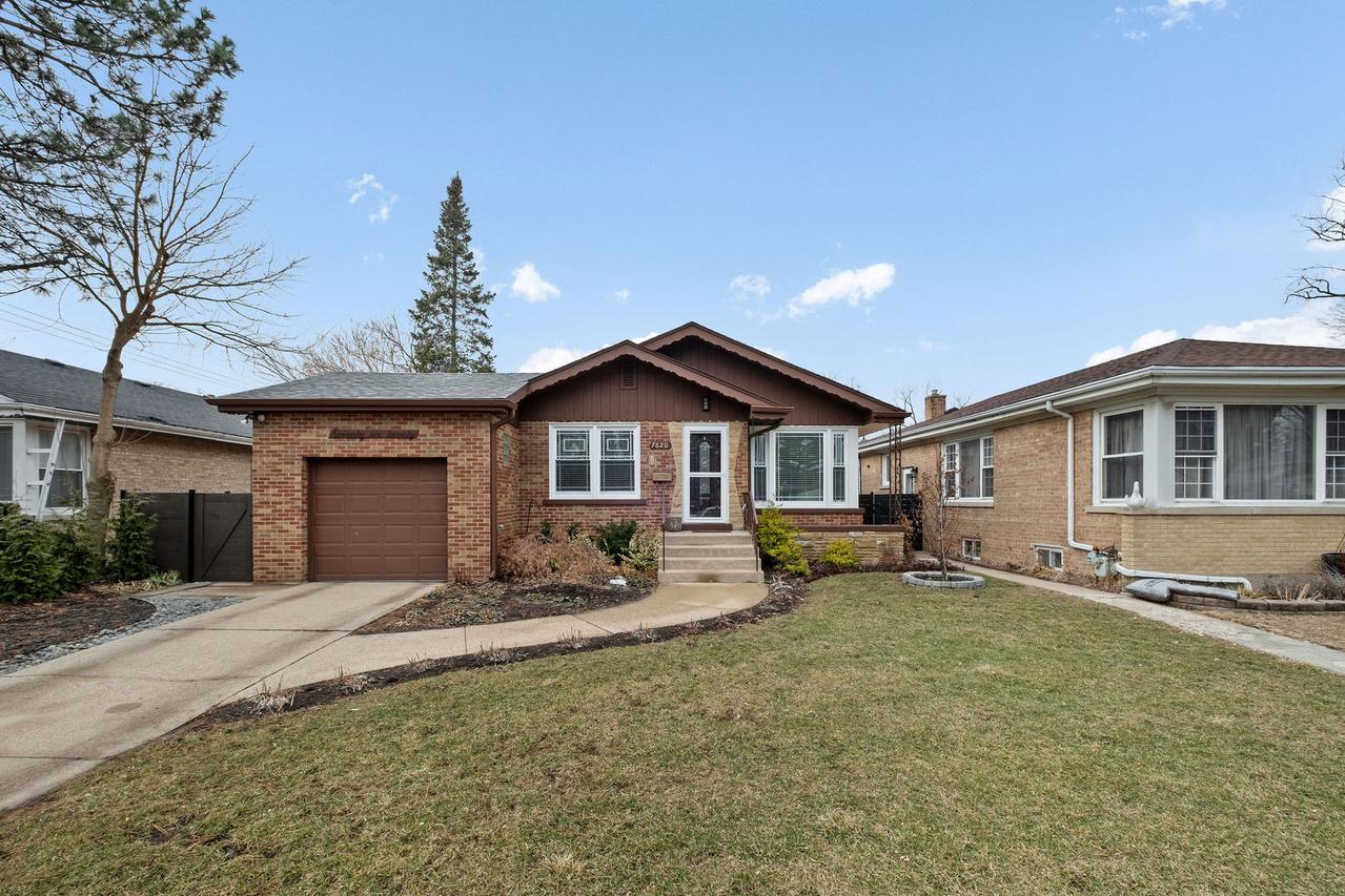 7620 Keeler Ave., Skokie, IL 60076
