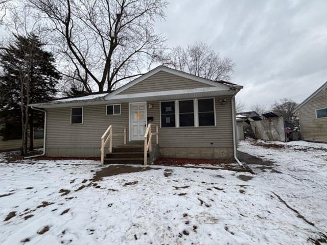 329 Dorsetshire Dr., Steger, IL 60475