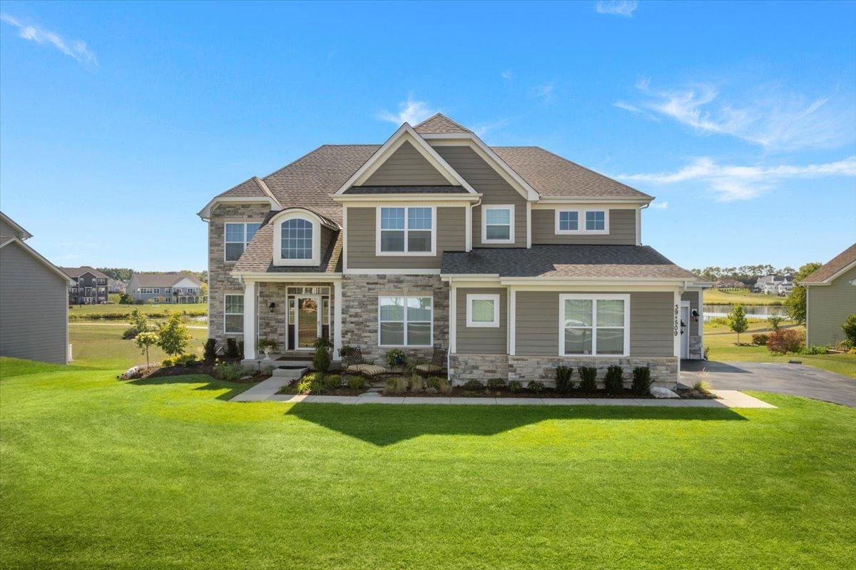 39W509 Norton Lake Dr., St. Charles, IL 60175