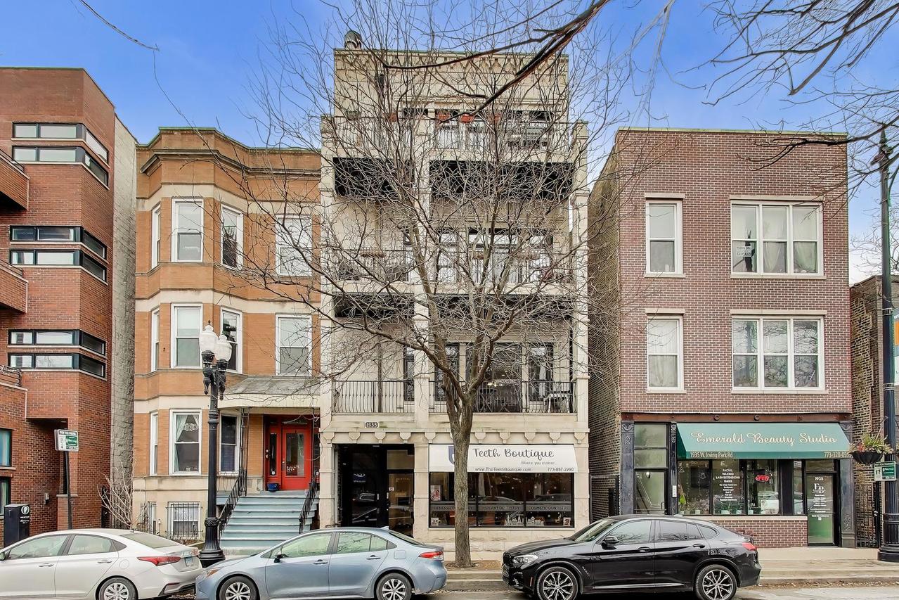 [Address Hidden by Seller], Chicago, IL 60613