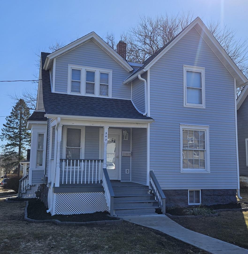 945 North Ave., Rockford, IL 61103