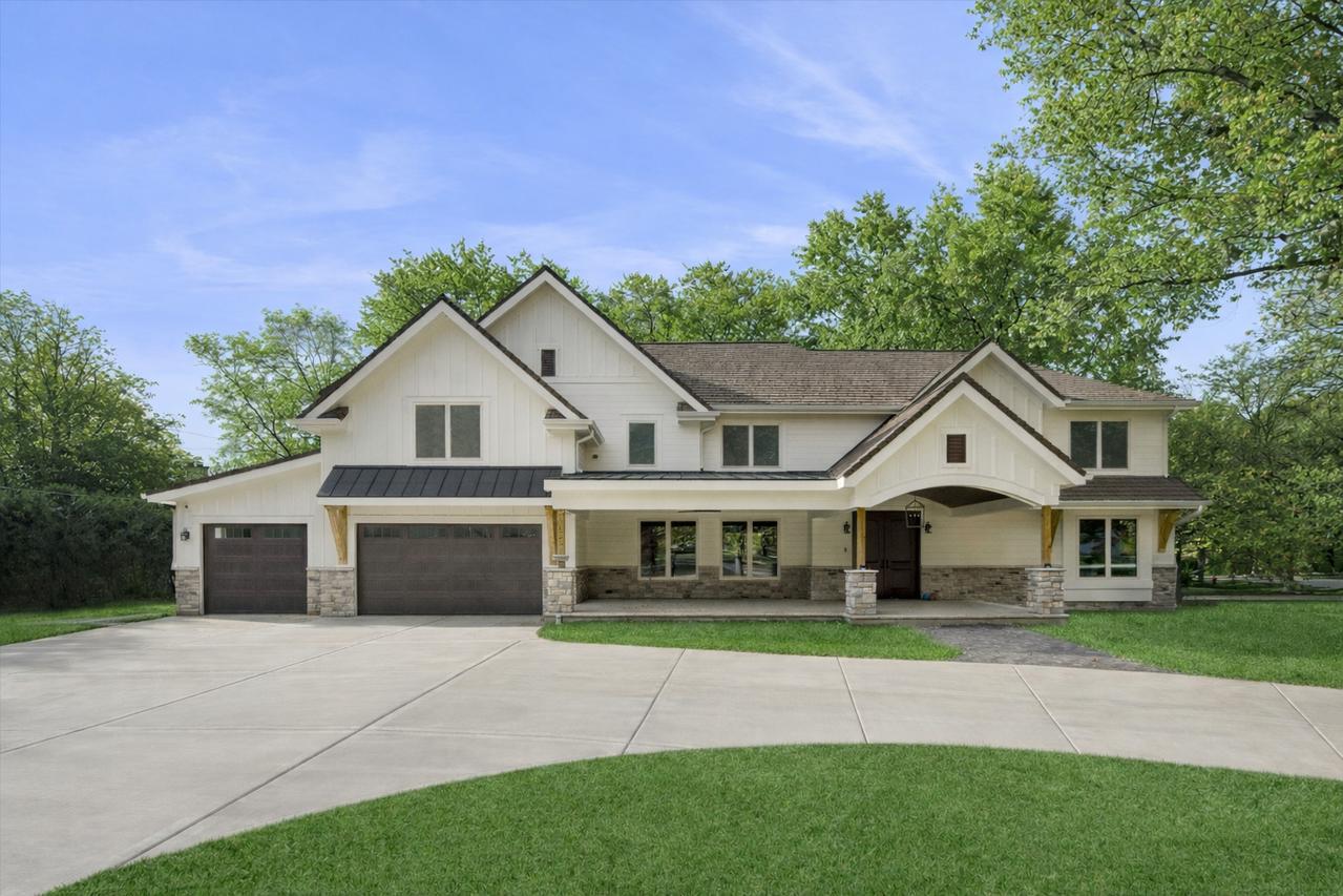 1220 N Harvard Ave., Arlington Heights, IL 60004